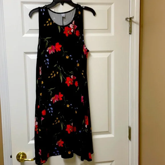 Cute Old Navy sundress. Size XL - Picture 1 of 2